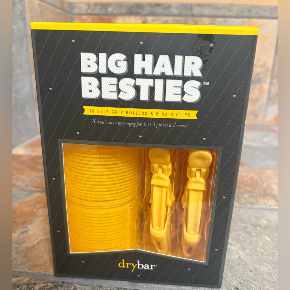 Drybar Big Hair Besties Rollers Clips Set 16 Self Grip Rollers 6 Clips + Brush